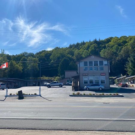 Silver Maple Motel Haliburton Esterno foto